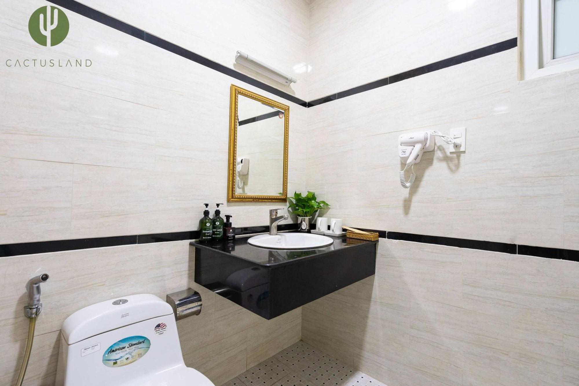 Hotel Cactusland Tan Binh 2*